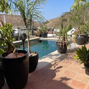 Casita Oasis , Pizarra España
